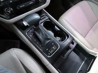 Kia Canival 2018, 171744 км, за 6384.37 USD - фото 9