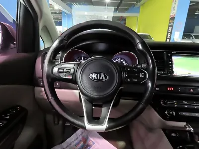 Kia Canival 2018, 171744 км, за 6384.37 USD - фото 12