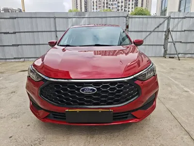 Ford Escort 2021, 32300 км, за 5709.13 USD