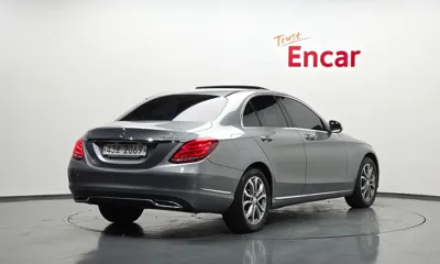 Mercedes-Benz C-Class 2015, 183701 км, за 7365.1 USD
