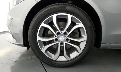 Mercedes-Benz C-Class 2015, 183701 км, за 7365.1 USD