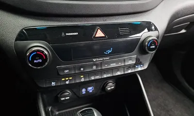 Hyundai Tucson 2016, 106546 км, за 8391.15 USD - фото 19