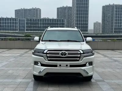 Toyota Land Cruiser 2016, 160000 км, за 52528.1 USD