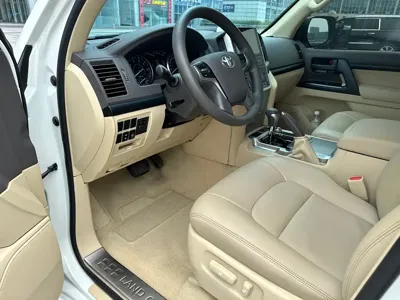Toyota Land Cruiser 2016, 160000 км, за 52528.1 USD