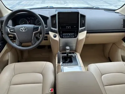 Toyota Land Cruiser 2016, 160000 км, за 52528.1 USD