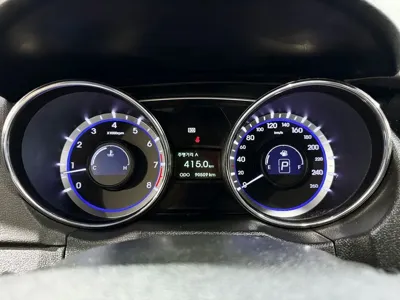 Hyundai Sonata 2010, 90485 км, за 2459.07 USD