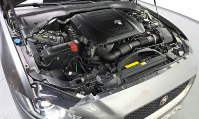 Jaguar XE 2019, 94850 км, за 6120.98 USD - фото 6