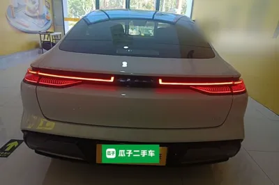 Geely Galaxy E8 2025, 10100 км, за 22610 USD