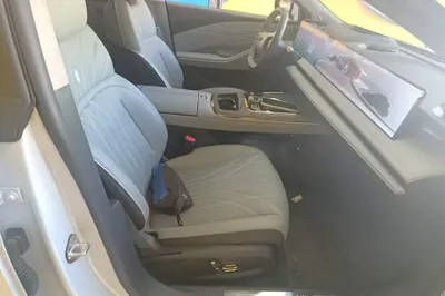 Geely Galaxy E8 2025, 10100 км, за 22610 USD - фото 19