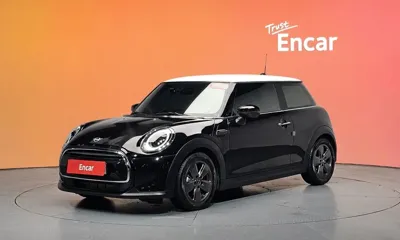 MINI Cooper · 2022 год
