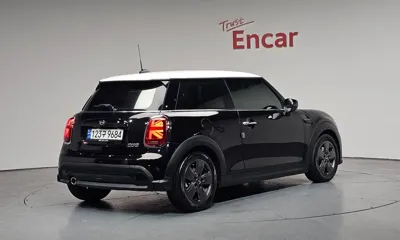 MINI Cooper 2022, 42361 км, за 11487.46 USD