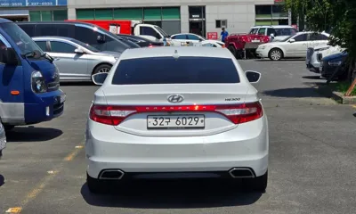 Hyundai Grandeur 2015, 107393 км, за 5185.77 USD
