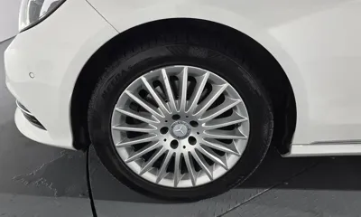 Mercedes-Benz E-Class 2014, 89229 км, за 8079.35 USD