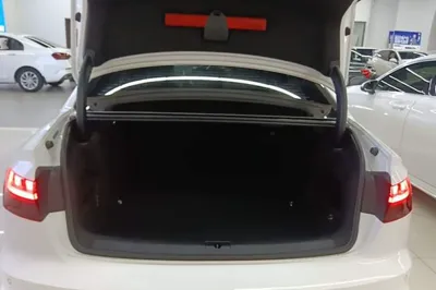 Audi A4L 2023, 39600 км, за 26968 USD - фото 23