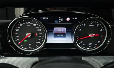Mercedes-Benz E-Class 2018, 101168 км, за 12286.29 USD - фото 8
