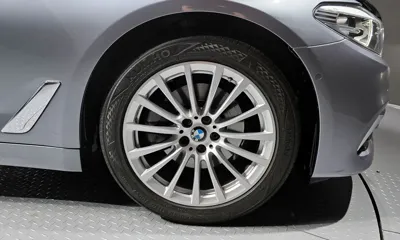 BMW 5-Series 2019, 46848 км, за 17406.72 USD