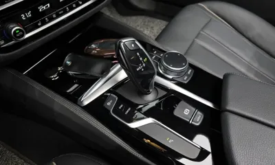 BMW 5-Series 2019, 46848 км, за 17406.72 USD - фото 9