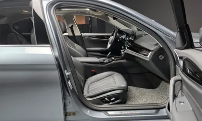 BMW 5-Series 2019, 46848 км, за 17406.72 USD - фото 11