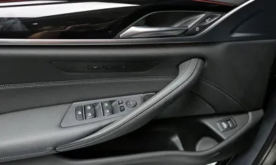 BMW 5-Series 2019, 46848 км, за 17406.72 USD - фото 18