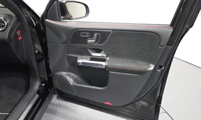 Mercedes-Benz GLB-Class 2023, 9010 км, за 28664.51 USD - фото 24