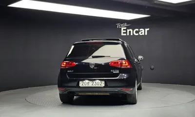 Volkswagen Golf 2015, 147175 км, за 4966.88 USD