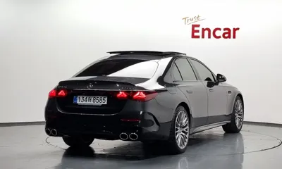 Mercedes-Benz E-Class 2025, 1252 км, за 40211.43 USD