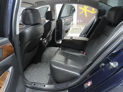 Hyundai Genesis 2008, 94874 км, за 2410.42 USD - фото 10