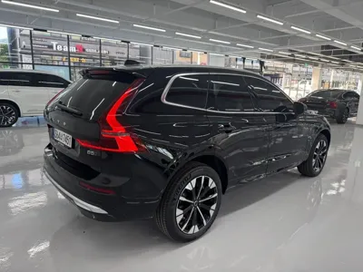Volvo XC60 2026, 1073 км, за 41354.86 USD