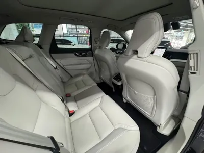 Volvo XC60 2026, 1073 км, за 41354.86 USD - фото 10
