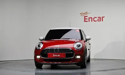 MINI Cooper 2018, 38758 км, за 8143.33 USD