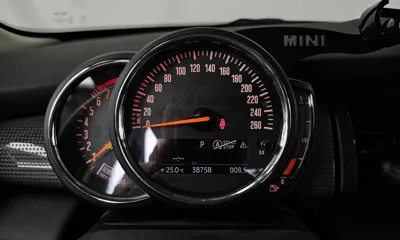 MINI Cooper 2018, 38758 км, за 8131.68 USD - фото 8