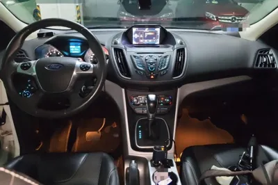 Ford Kuga 2015, 156800 км, за 3839 USD - фото 9