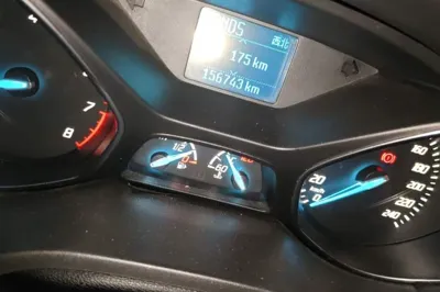 Ford Kuga 2015, 156800 км, за 3839 USD - фото 12