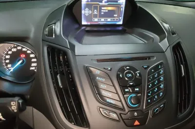 Ford Kuga 2015, 156800 км, за 3839 USD - фото 13