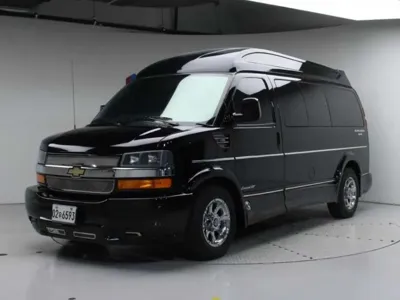 Chevrolet Express Van · 2018 год