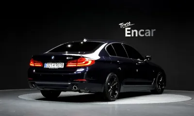 BMW 5-Series 2018, 71596 км, за 16121.69 USD