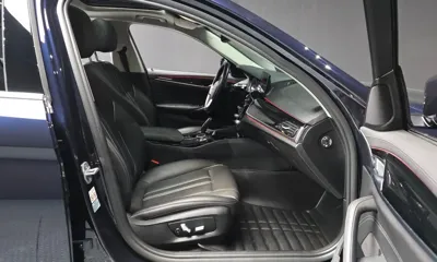 BMW 5-Series 2018, 71596 км, за 16048.68 USD - фото 11