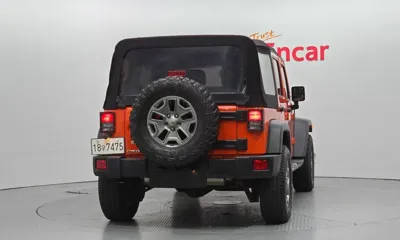 Jeep Wrangler 2015, 84241 км, за 14385.18 USD