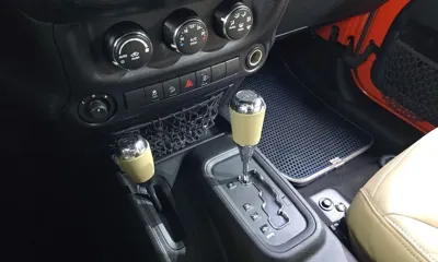 Jeep Wrangler 2015, 84241 км, за 14385.18 USD - фото 9