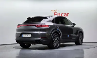 Porsche Cayenne 2022, 116296 км, за 48509.91 USD