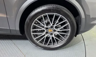 Porsche Cayenne 2022, 116296 км, за 48509.91 USD