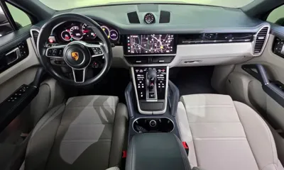 Porsche Cayenne 2022, 116296 км, за 48121.36 USD - фото 7