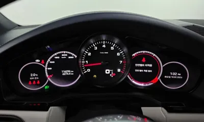 Porsche Cayenne 2022, 116296 км, за 48121.36 USD - фото 8