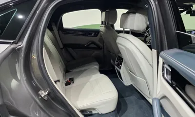 Porsche Cayenne 2022, 116296 км, за 48121.36 USD - фото 12