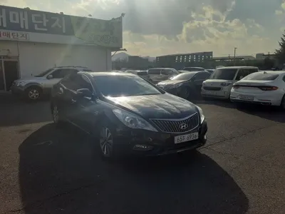 Hyundai Grandeur 2015, 193084 км, за 3512.88 USD