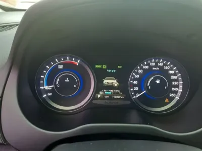 Hyundai Grandeur 2015, 193084 км, за 3512.88 USD - фото 7