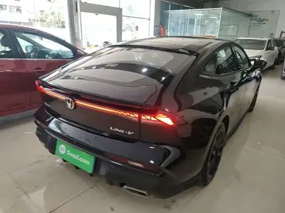 Changan UNI-V 2024, 32900 км, за 10119.02 USD - фото 7