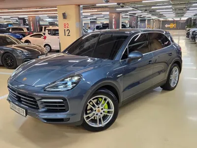 Porsche Cayenne · 2020 год