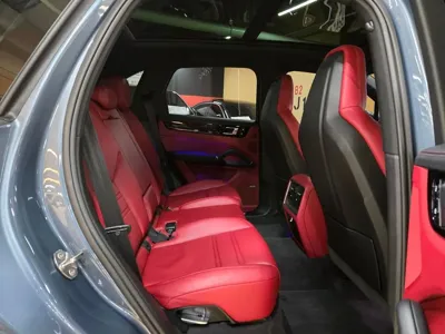 Porsche Cayenne 2020, 35854 км, за 56622.47 USD - фото 16