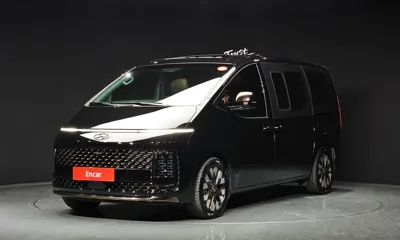 Hyundai Staria · 2023 год